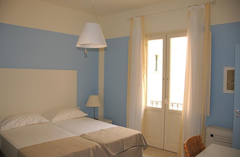 Albachiara Suite Rooms - City Center Trapani Værelse billede